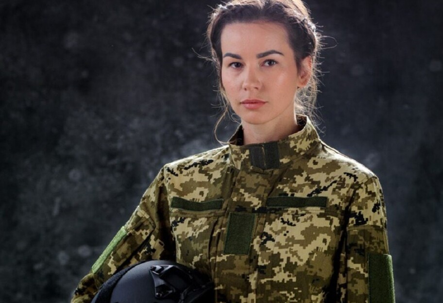 Форма для женщин-военных - в ВСУ появятся комплекты женской униформы - фото 1