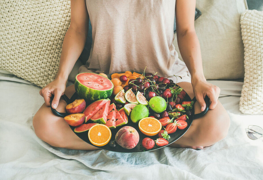 Сезонні літні овочі та фрукти – дієтолог пояснила користь - фото 1