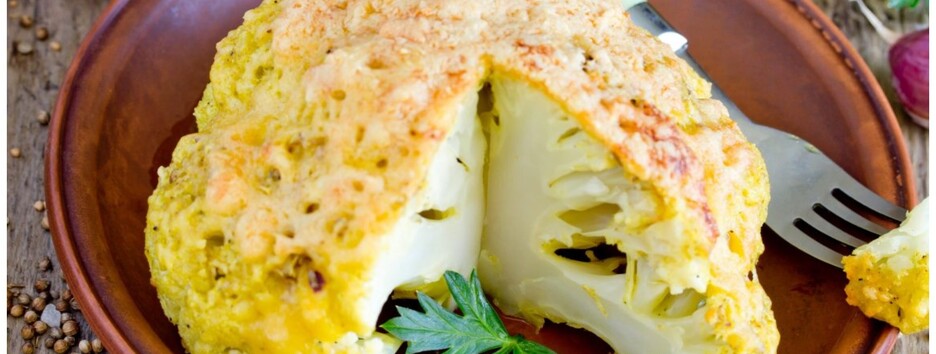 Пікантна та легка страва: рецепт цвітної капусти, запеченої з лаймовим кремом