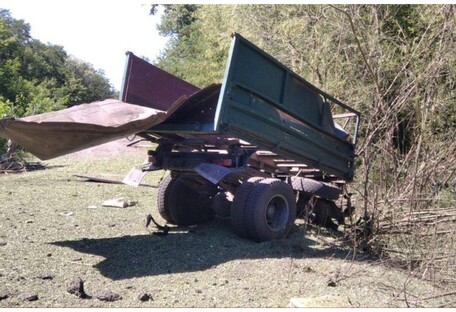 На дороге было 11 мин: в Сумской области подорвался водитель на грузовике (фото) 