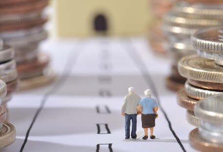До конца года в Украине дважды повысят пенсии: кому и на сколько
