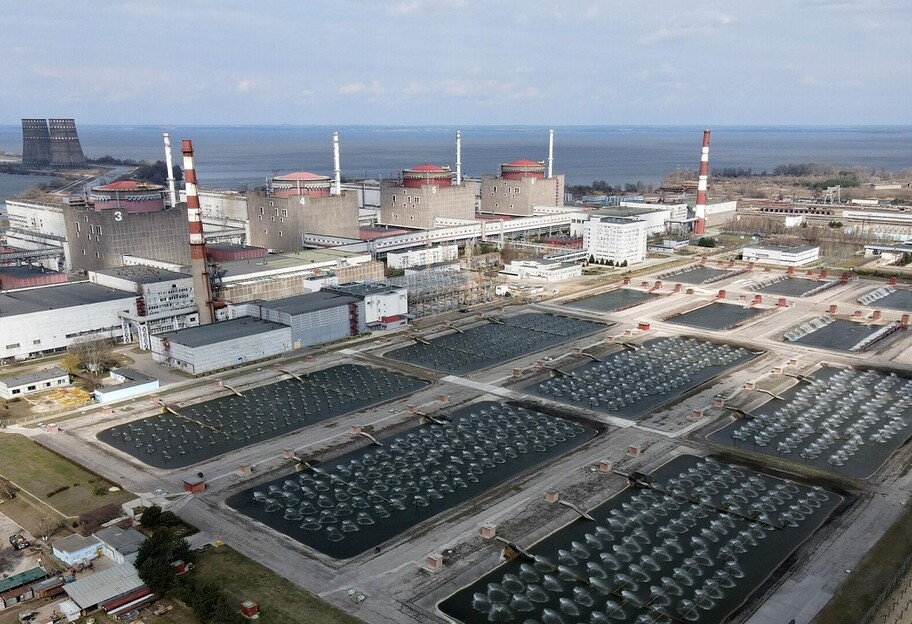 РФ обстреляла ЗАЭС - отключен один из реакторов - фото 1
