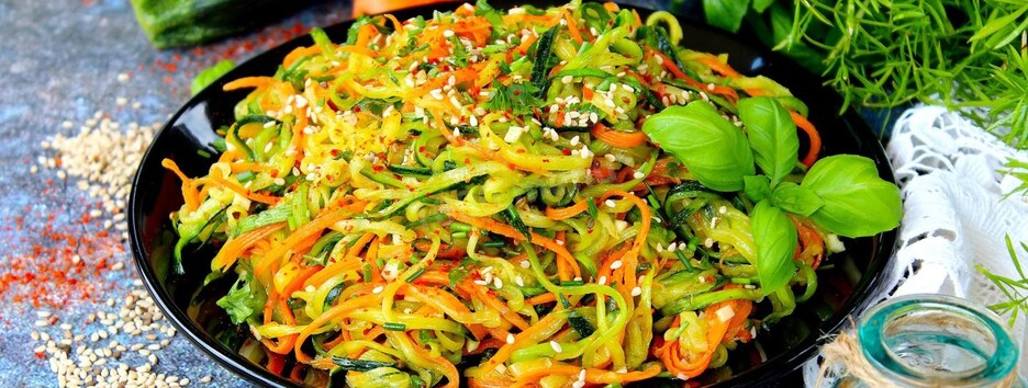 Закуска до м'яса та риби: рецепт хрустких кабачків по-корейськи