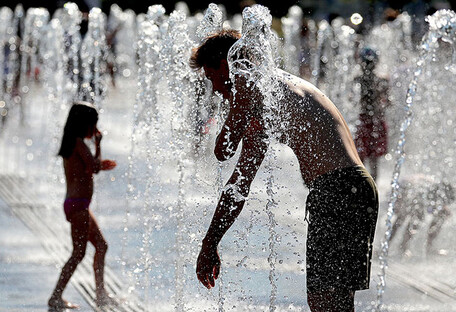 До +40 в тени: синоптик рассказала, как долго в Украине продержится жара 