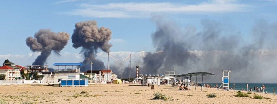 Курение вредит не только здоровью: на аэродроме в Крыму уничтожено 9 самолетов