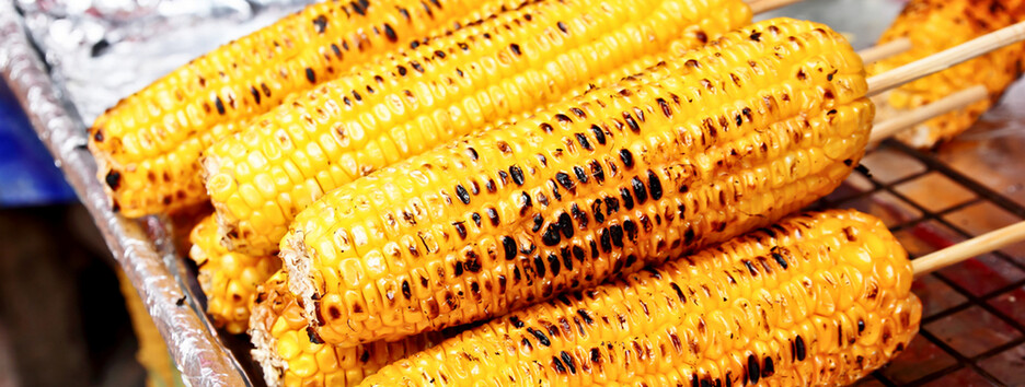 Ароматная и сладкая: рецепт кукурузы на гриле в соусе 