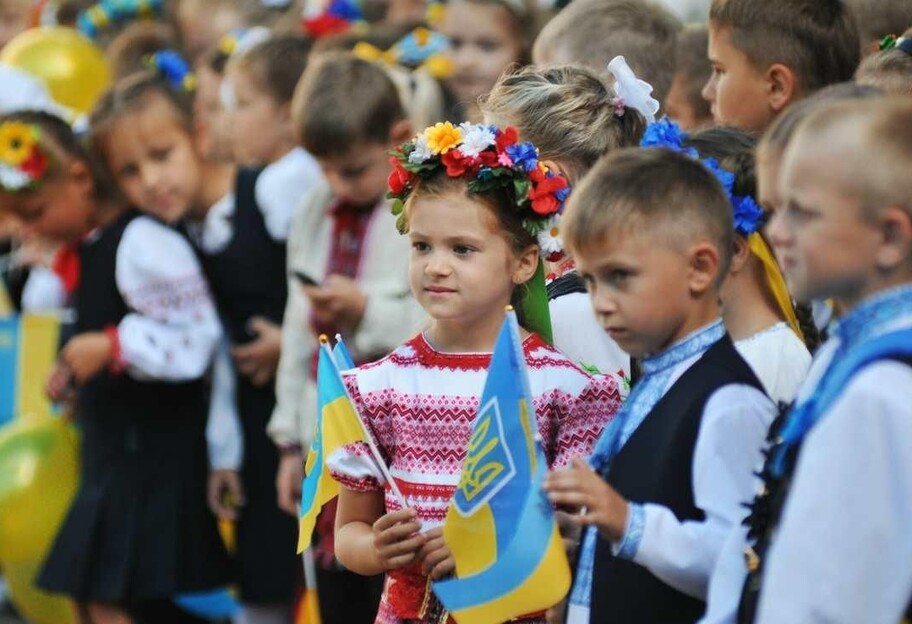 Школи у Києві відмовилися від уроків російської мови - заява КМДА - фото 1
