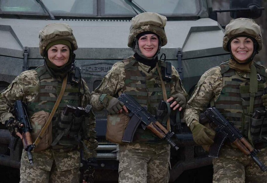 Воинский учет женщин 2022 в Украине - список профессий, подлежащих призыву в армию  - фото 1