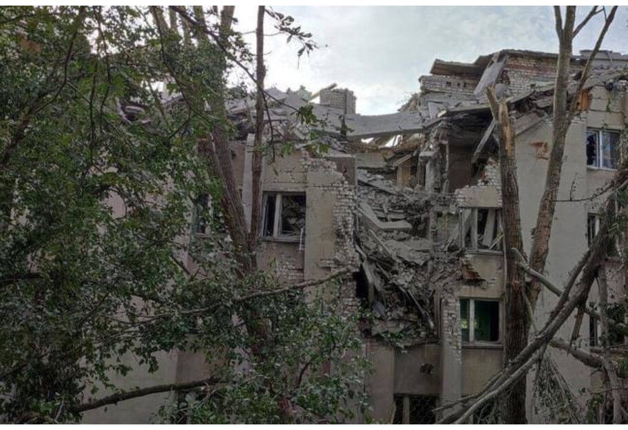 У готелі Донбас знищено 200 росіян - Гайдай розповів деталі удару по Кадіївці - фото 1