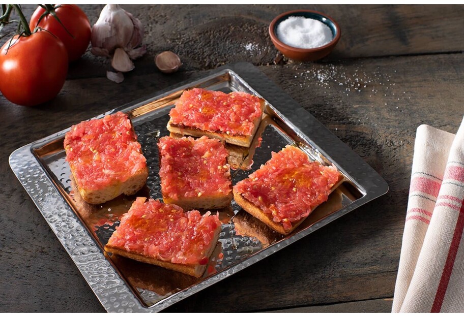 Іспанські пан кон томате - як приготувати тости з помідорами, покроковий рецепт - фото 1
