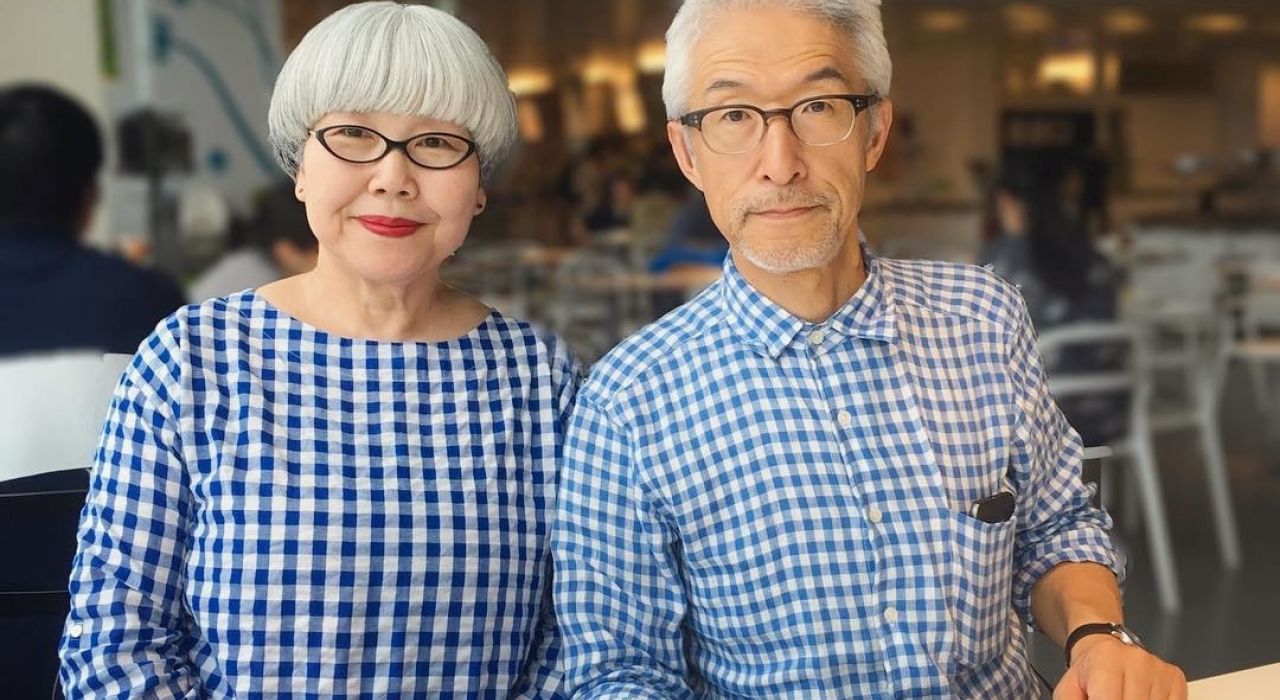 Круче, чем близнецы: как женатая пара из Японии ходит в похожей одежде