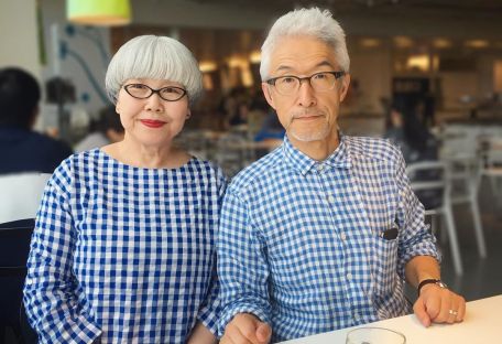 Круче, чем близнецы: как женатая пара из Японии ходит в похожей одежде