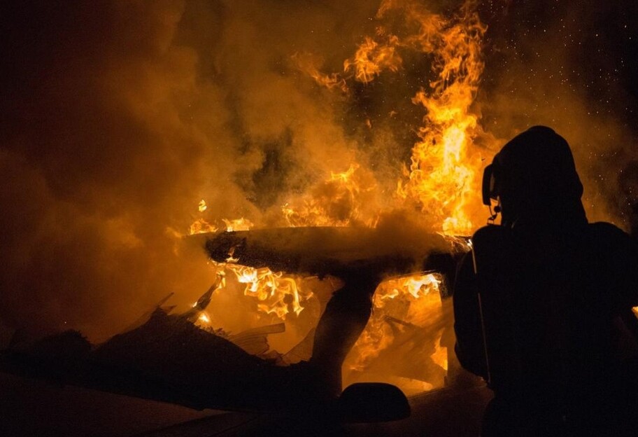 Поджог авто Евгения Секретарева - полиция задержала противницу войны с Украиной - фото 1