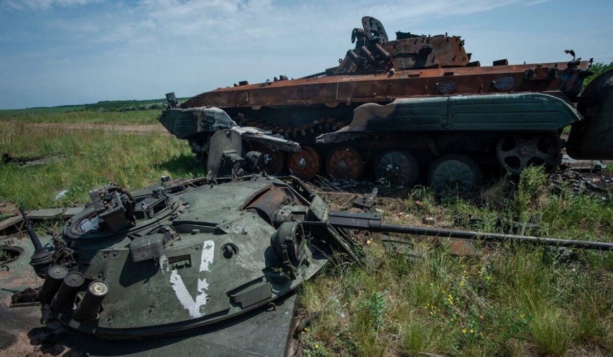 Мінус 400 солдатів і три літаки: названо втрати Росії на 11 вересня фото