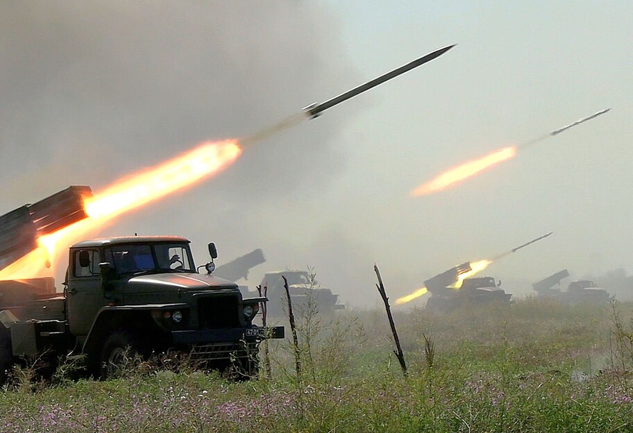 Обстрелы на Донбассе - оккупанты убили пять мирных жителей - фото 1