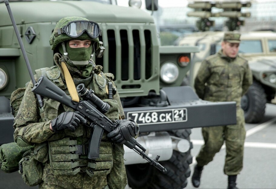 Контрнаступ ЗСУ - росіян розстрілюють за втечу з поля бою - фото 1
