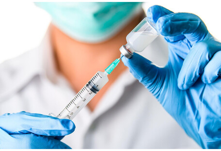 Вторая бустерная доза, прививка детей и новые схемы: Минздрав изменил правила COVID-вакцинации