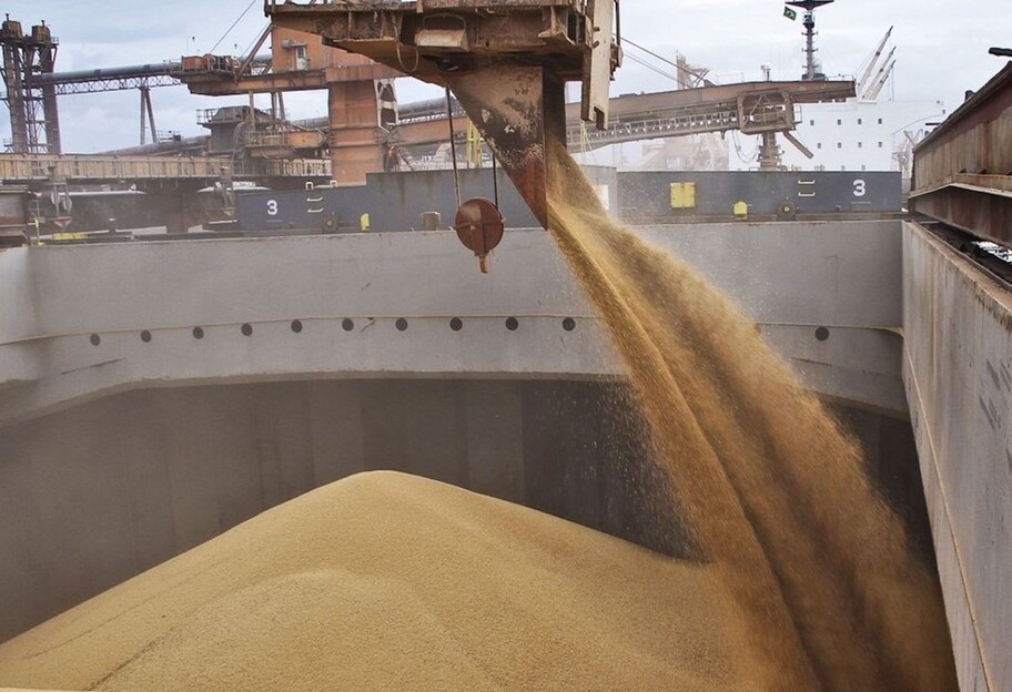Експорт зерна з України – до Європи, Азії і Африки відправили 1,1 млн тонн суховантажів - фото 1