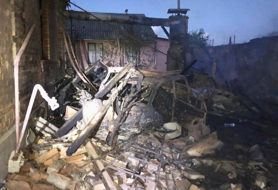 Обстріли Нікополя 21 вересня - окупанти били по житлових будинках - фото - фото 1