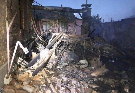 Росіяни знову вдарили по житлових кварталах Нікополя: є поранені (фото)