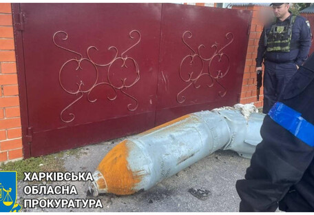 Сбрасывали на жилые дома: в Купянске нашли российские бетонобойные авиабомбы (фото)