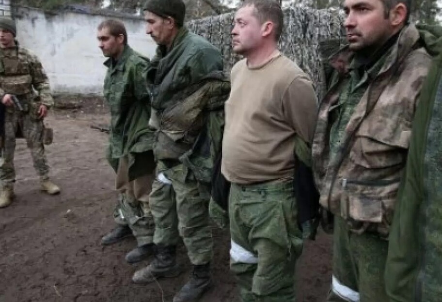 Полонені росіяни в Україні – солдат армії РФ, які потрапили в полон, годують як офіцерів ЗСУ - фото 1