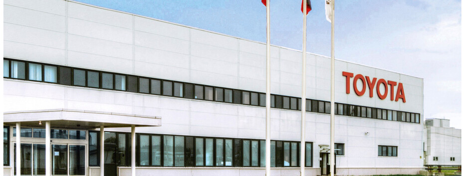 Toyota офіційно оголосила про припинення виробництва авто у рф