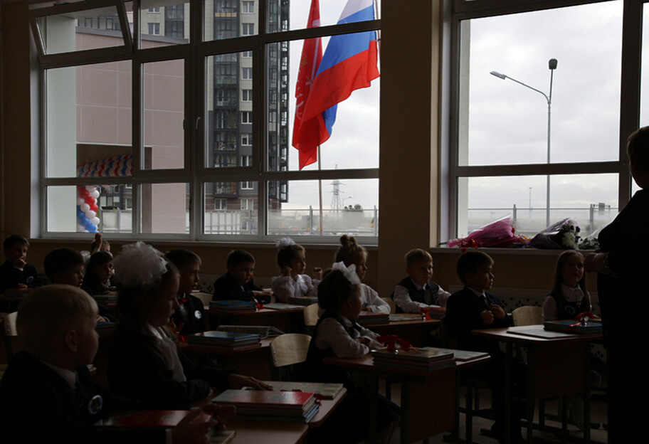 Наказание коллаборантов - учителям и медикам грозит тюрьма за помощь россиянам  - фото 1