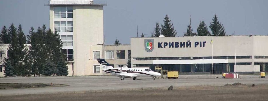 Росіяни вдарили ракетами по аеропорту у Кривому Розі: подробиці