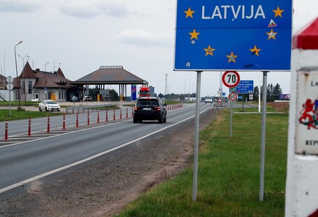 Слідом за США Латвія та Румунія закликали своїх громадян негайно покинути рф