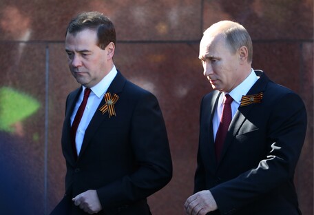 Путін і Медведєв мають закінчити свої дні на засіданні міжнародного трибуналу
