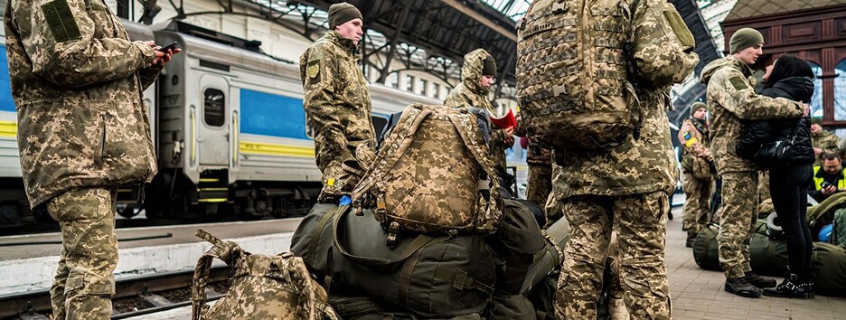 Уклонисты за границей: ждет ли наказание мужчин, не вернувшихся за из-за границы