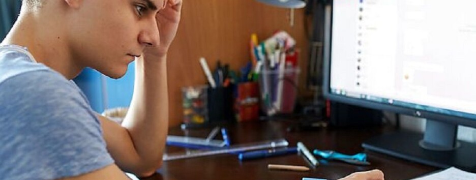 МОЗ визначило, скільки має тривати онлайн-урок для школярів