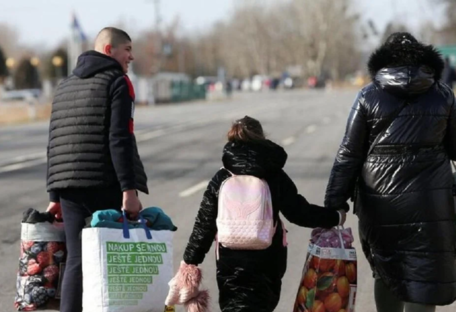 Украинцы будут получать 900 гривен ежемесячно: кому достанутся деньги