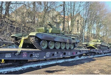 Чехия отправила Украине новую партию военной помощи, в том числе и тяжелую технику