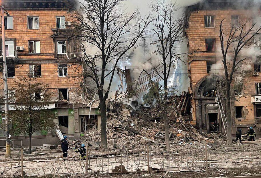 Обстріли Запоріжжя 6 жовтня - росіяни вдарили по житлових будинках - фото 1
