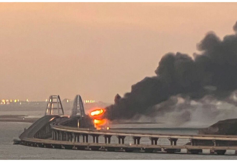 Взрыв на Крымском мосту – эксперт оценил разрушение - фото 1