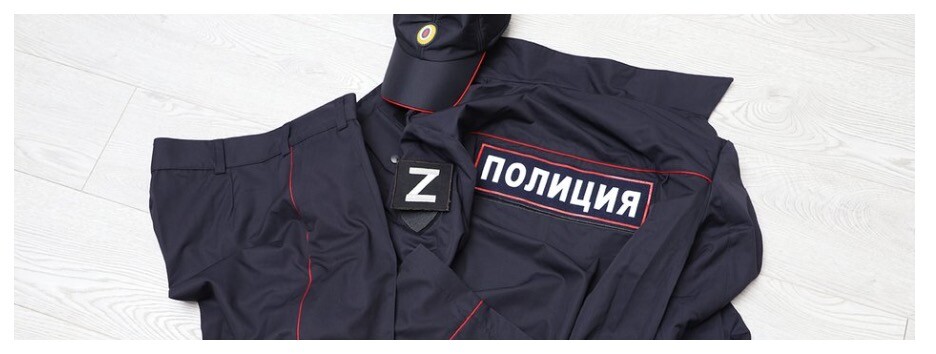 Десять бывших полицейских из Волчанска скрылись, бросив оружие и российскую форму (фото)