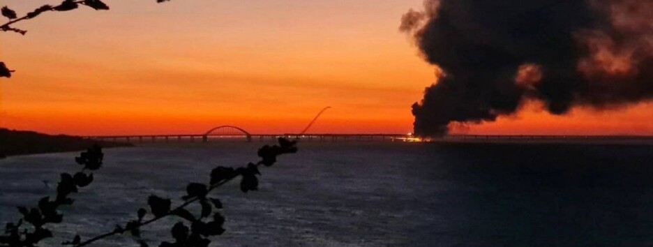 У Зеленского рассказали, кому был выгоден взрыв Крымского моста