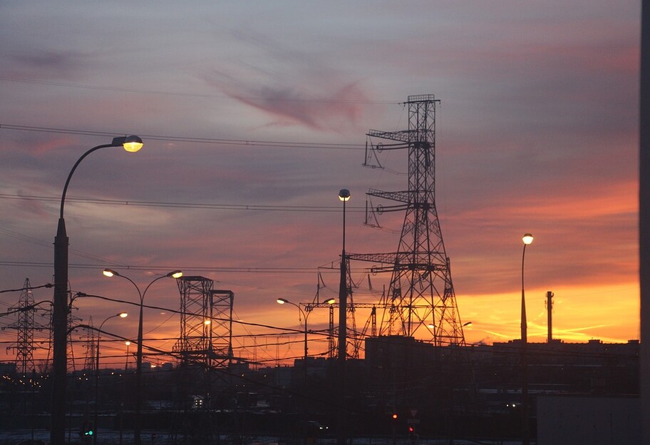 Отключение электроэнергии в Киевской области – в ДТЭК обнародовали графики - фото 1