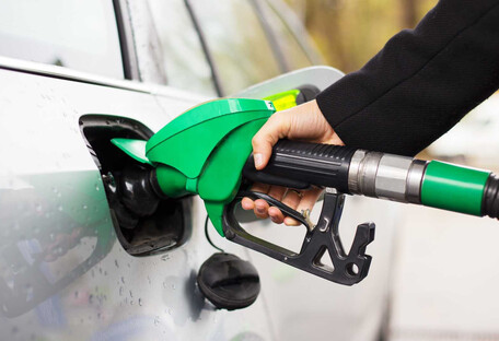 АЗС начали поднимать цену на дизель: сколько стоит топливо на заправках