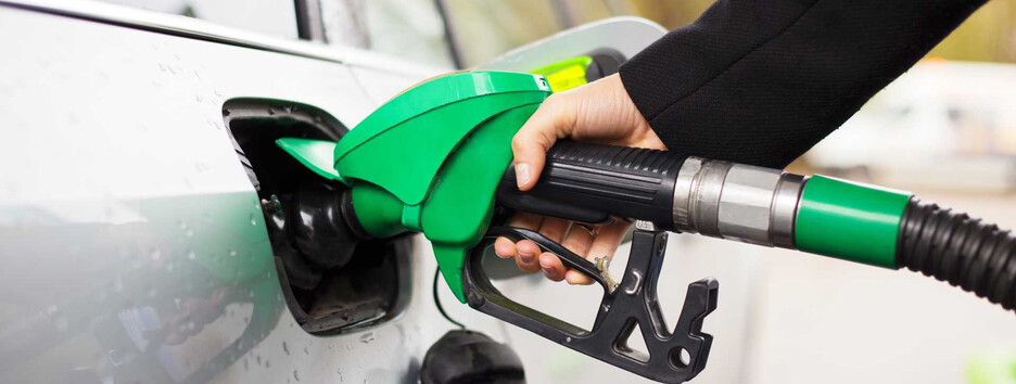 АЗС начали поднимать цену на дизель: сколько стоит топливо на заправках