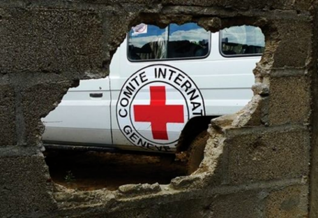 Пора не просить, а требовать: как в Украине отреагировали на ультиматум Красному Кресту