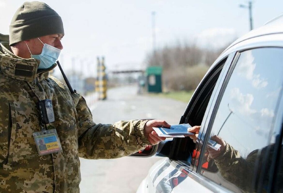 Мобилизация в Украине - почему повестки вручают снятым с учета - фото 1