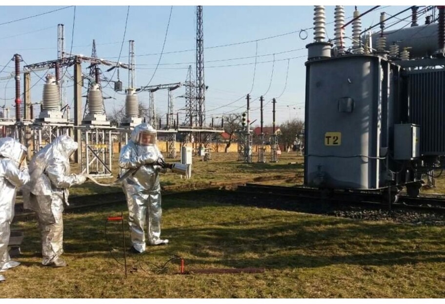 Аварійні відключення електроенергії в Україні можливі - Шмигаль пояснив причини - фото 1
