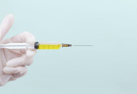Вакцину проти раку можуть створити вже до 2030 року: вчені розповіли, як проходять випробування