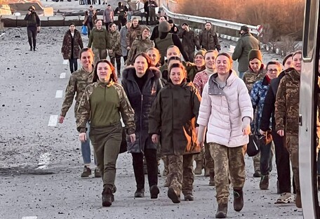 Украина освободила из российского плена 108 женщин: опубликованы фото