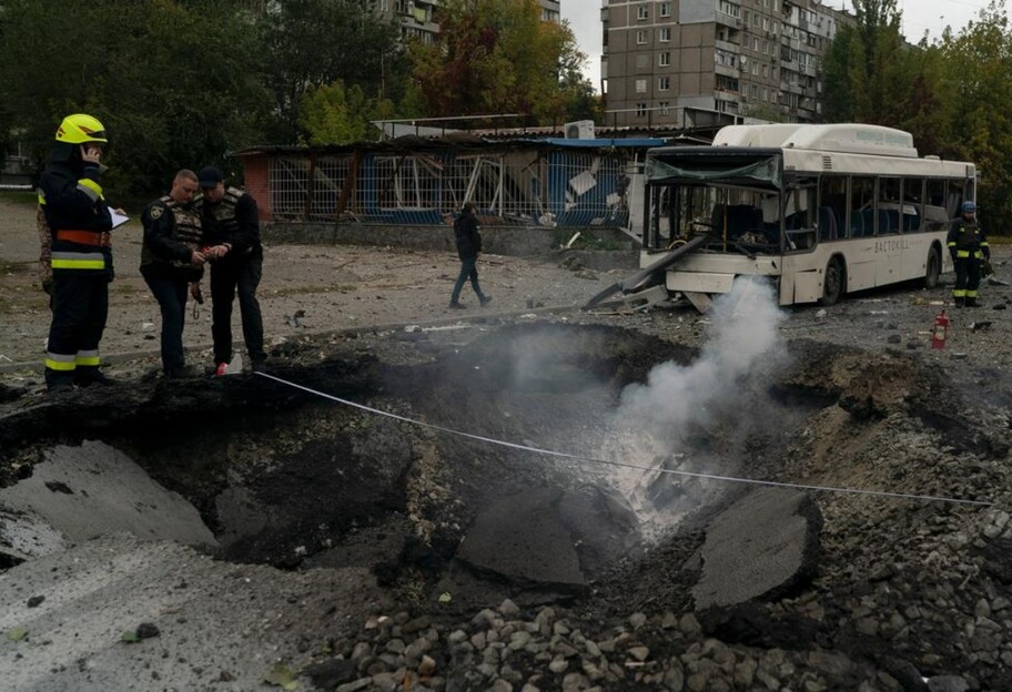 Ракетный обстрел Украины - эксперты по россии объяснили истерику путина - фото 1