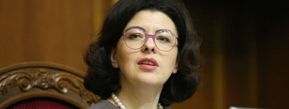 Сироїд: відповідно до закону я повинна була закрити засідання