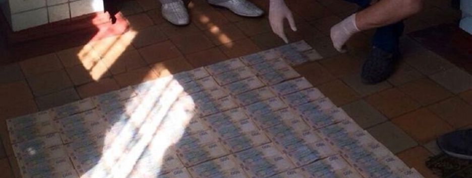 Главврач-взяточник закупил медпрепарат по завышенной цене - СМИ